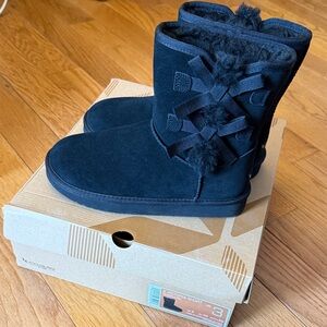 Koolaburra by UGG Black Suede Boots with Fur Trim size 3 Victoria Short